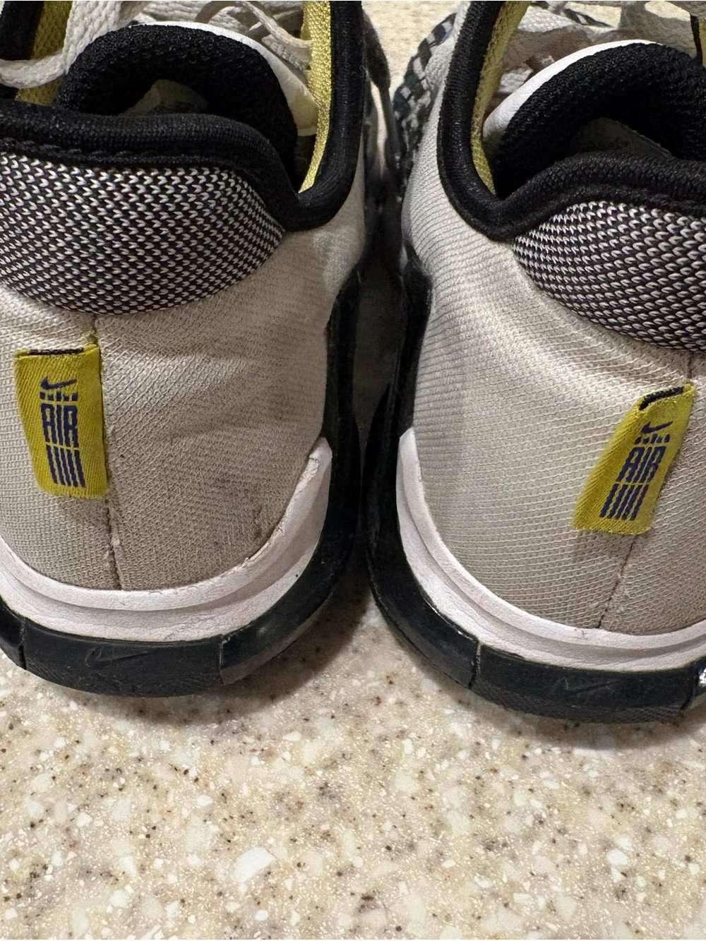 Nike Lebron Witness Size 5Y white black and yellow